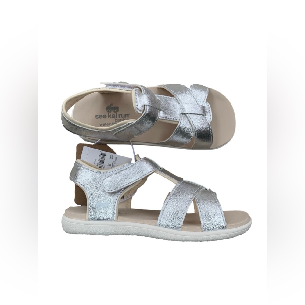 See Kai Run NWT Little Kid Size 12 Kids' Shayna Sandal in Silver Metallic Beachy